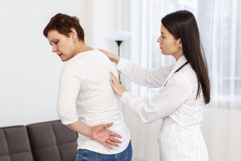 physiotherapy treatment for back pain in Auckland clinic